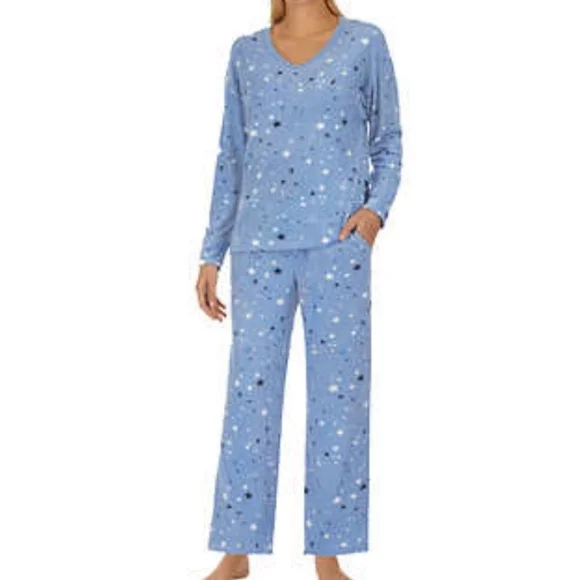 Nautica Silky Fleece Pajama Set - Picture 2 of 8